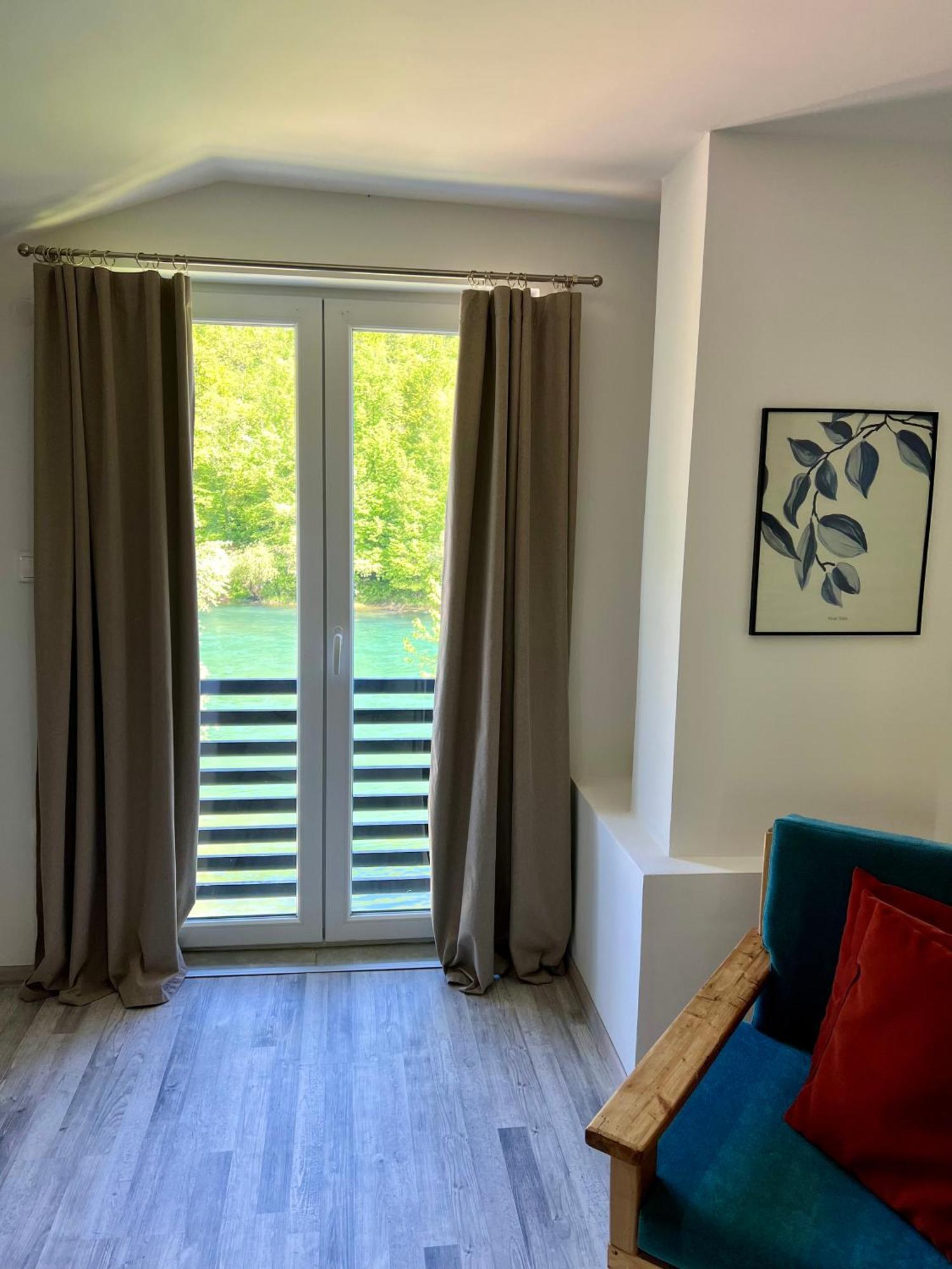 Anur Apartment Bihac Bagian luar foto
